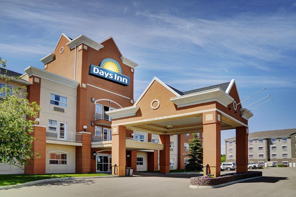 Days Inn & Suites By Wyndham Brooks Kültér fotó
