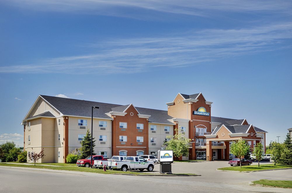 Days Inn & Suites By Wyndham Brooks Kültér fotó